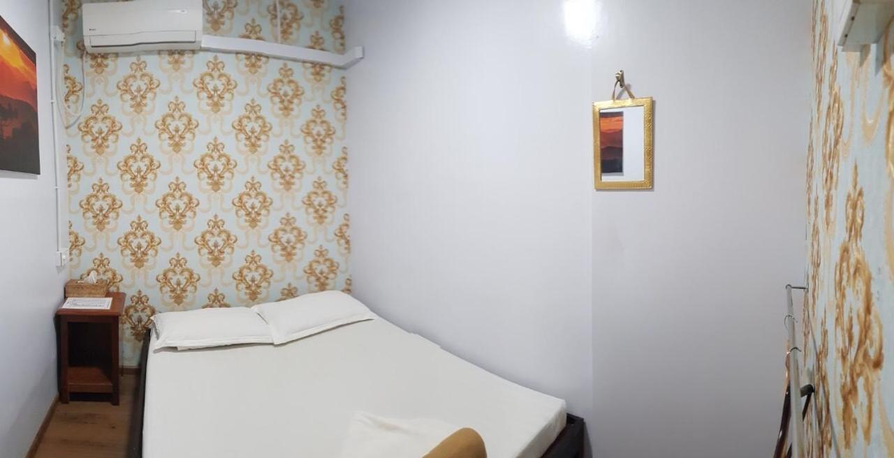 Hostel He-O Yangon Exterior foto
